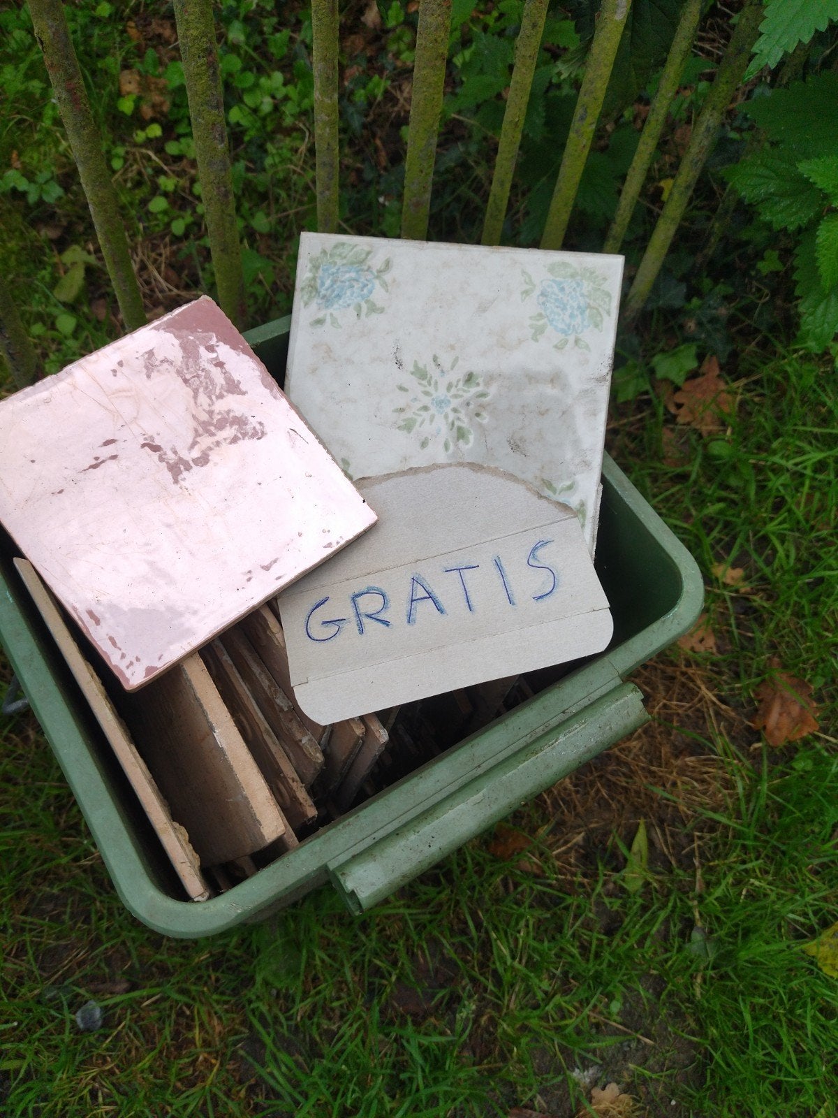 Gratis vintage tegeltjes, Ophalen