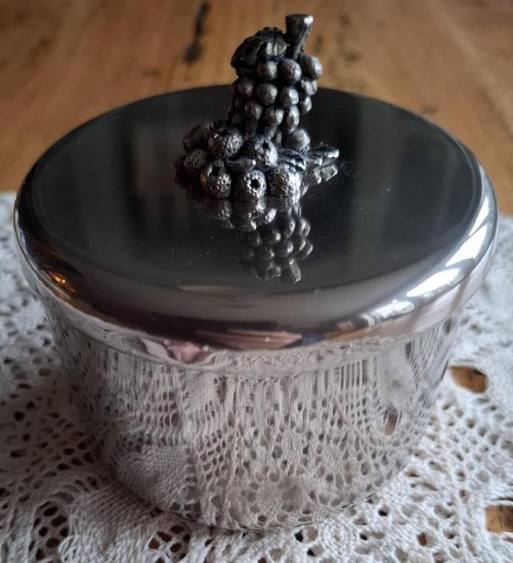 Verzilverd potje met deksel, druiventros, appeltjes, fruit, Antiek en Kunst, Ophalen of Verzenden