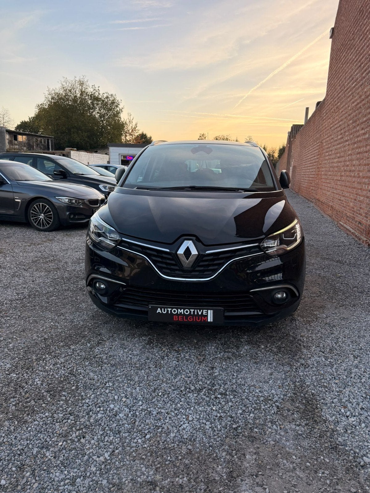 Renault Grand scenic 7 place Motor kapot, Auto's, Voorwielaandrijving, Monovolume, Leder en Stof, https://public.car-pass.be/vhr/2eedc0a5-7cb7-4f73-9d9c-130dae806639