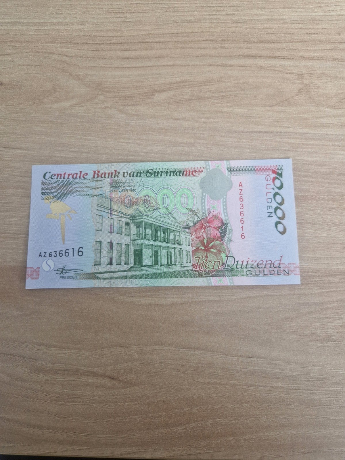 10000 florins surinamais unc., Timbres & Monnaies, Enlèvement ou Envoi