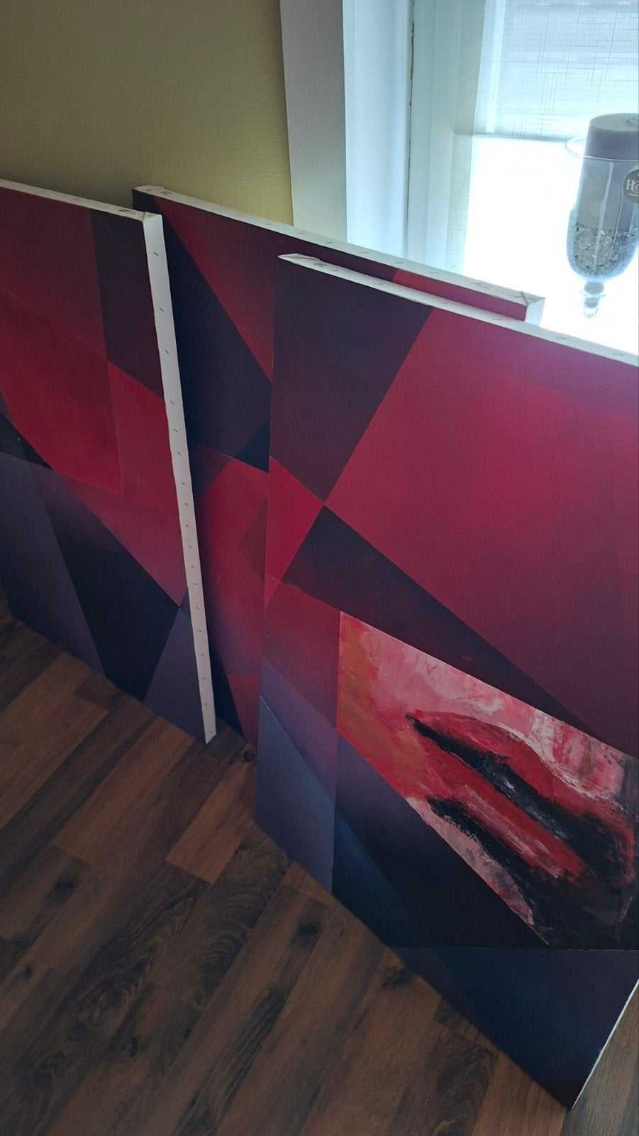 Peinture sur toile 3 volumes, Enlèvement