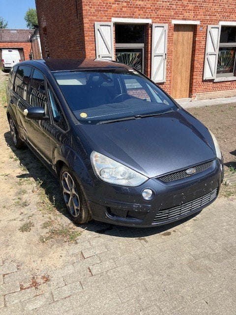 Ford S Max, Autos, Ford, Particulier, S-Max, ABS, Climatisation automatique, Phares Bi-Xénon, Ordinateur de bord, Cruise Control