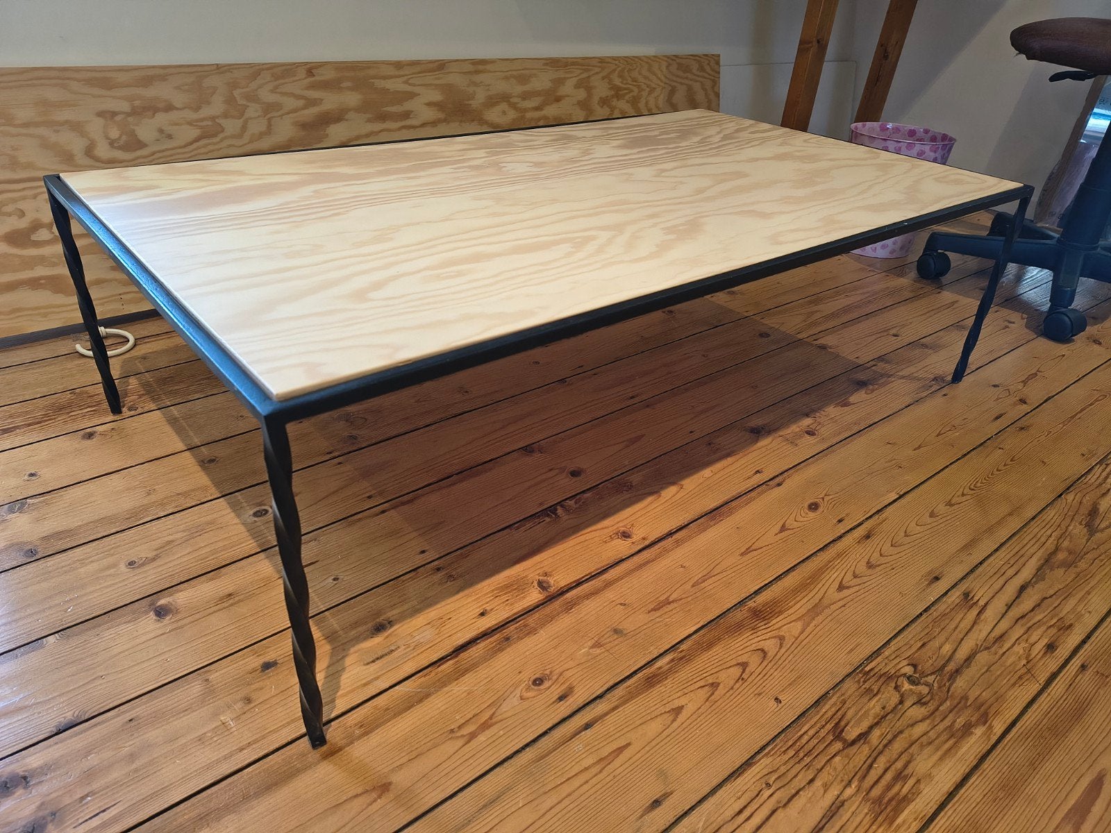 Salontafel, Ophalen