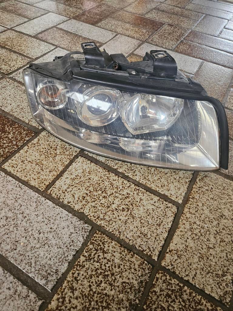 Phare droit audi a4 b6, Autos : Pièces & Accessoires, Enlèvement, Utilisé, Audi