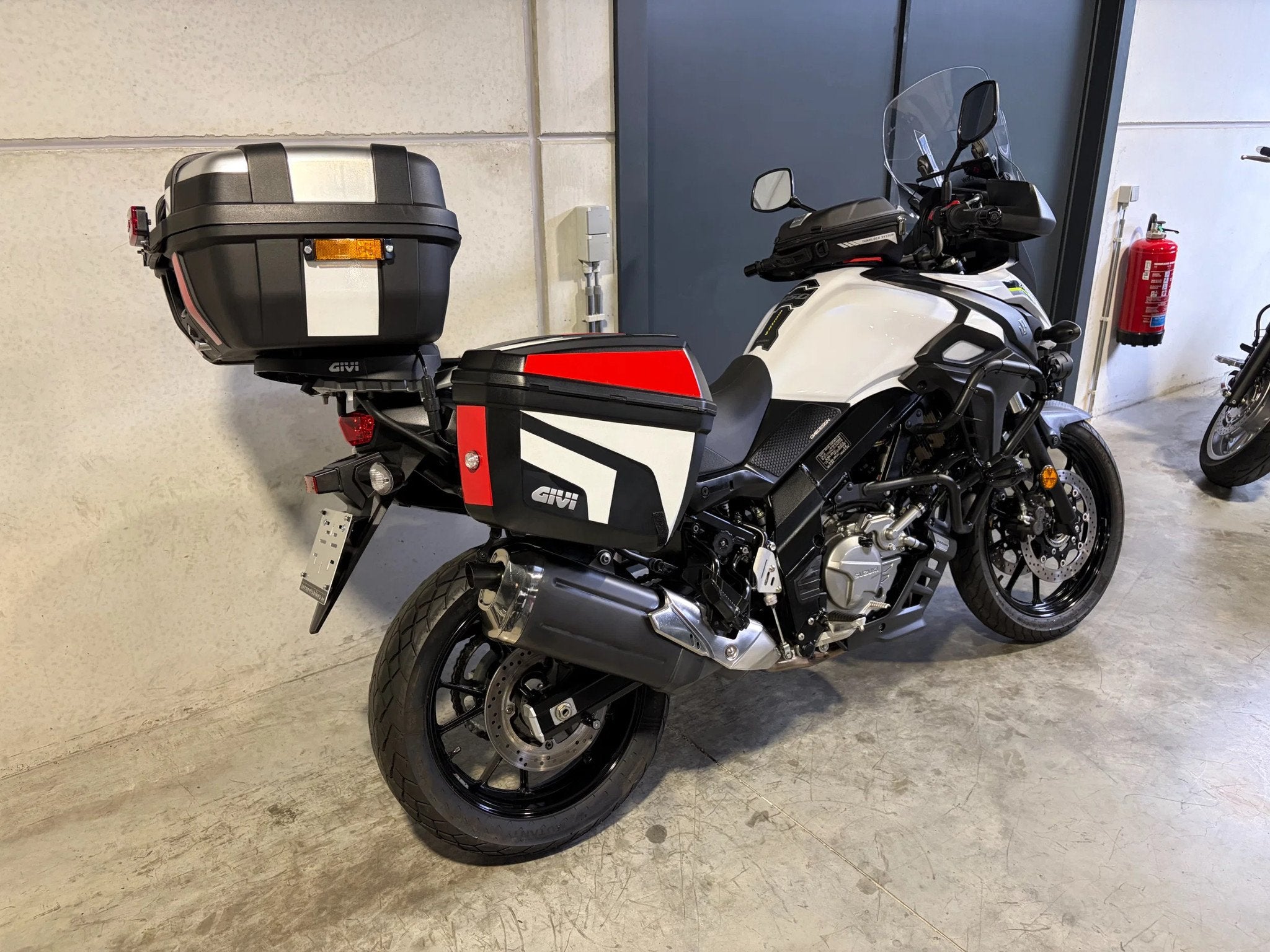 Suzuki DL650 V-strom met veel opties (bj 2019), Bedrijf, Meer dan 35 kW, Overig, 650 cc