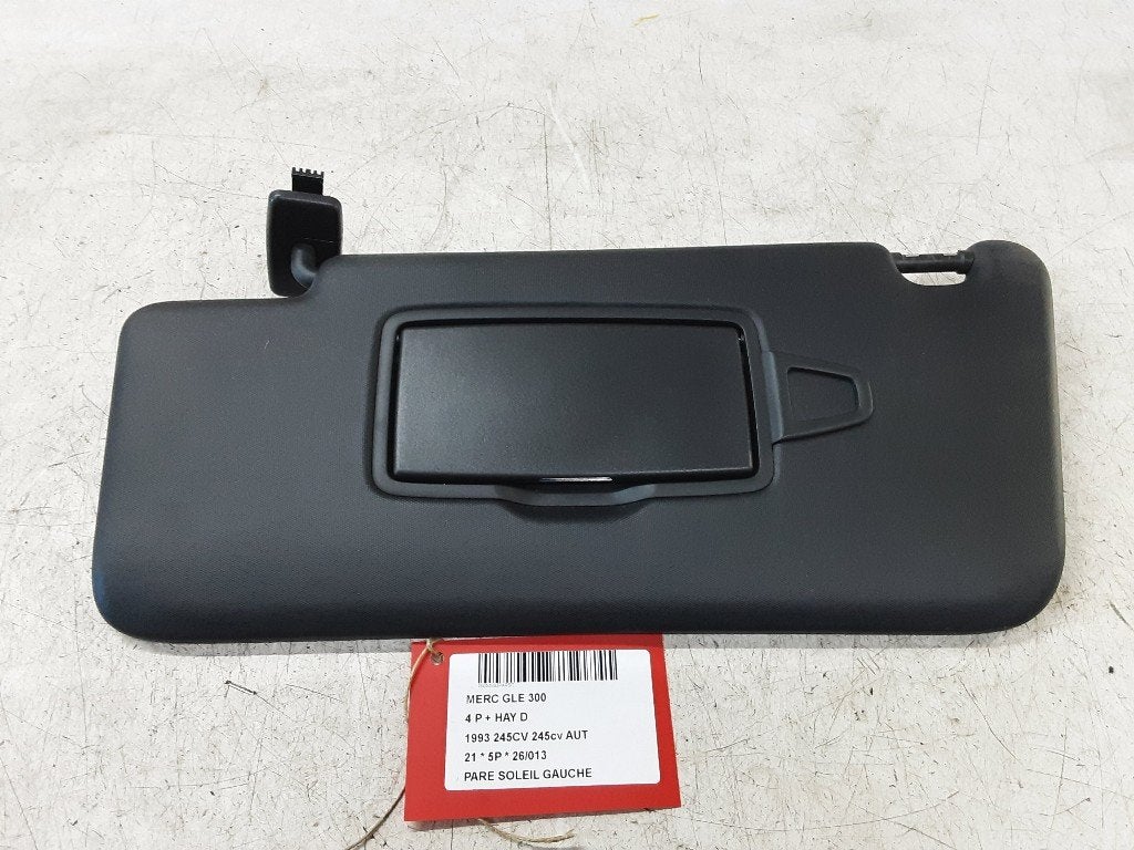 ZONNEKLEP LINKS Mercedes-Benz GLE (V167) (01-2018/05-2021), Gebruikt, Mercedes-Benz, Mevr. I. Hauben, Rue de l'Espoir 34 34
4030  GRIVEGNÉE, BE