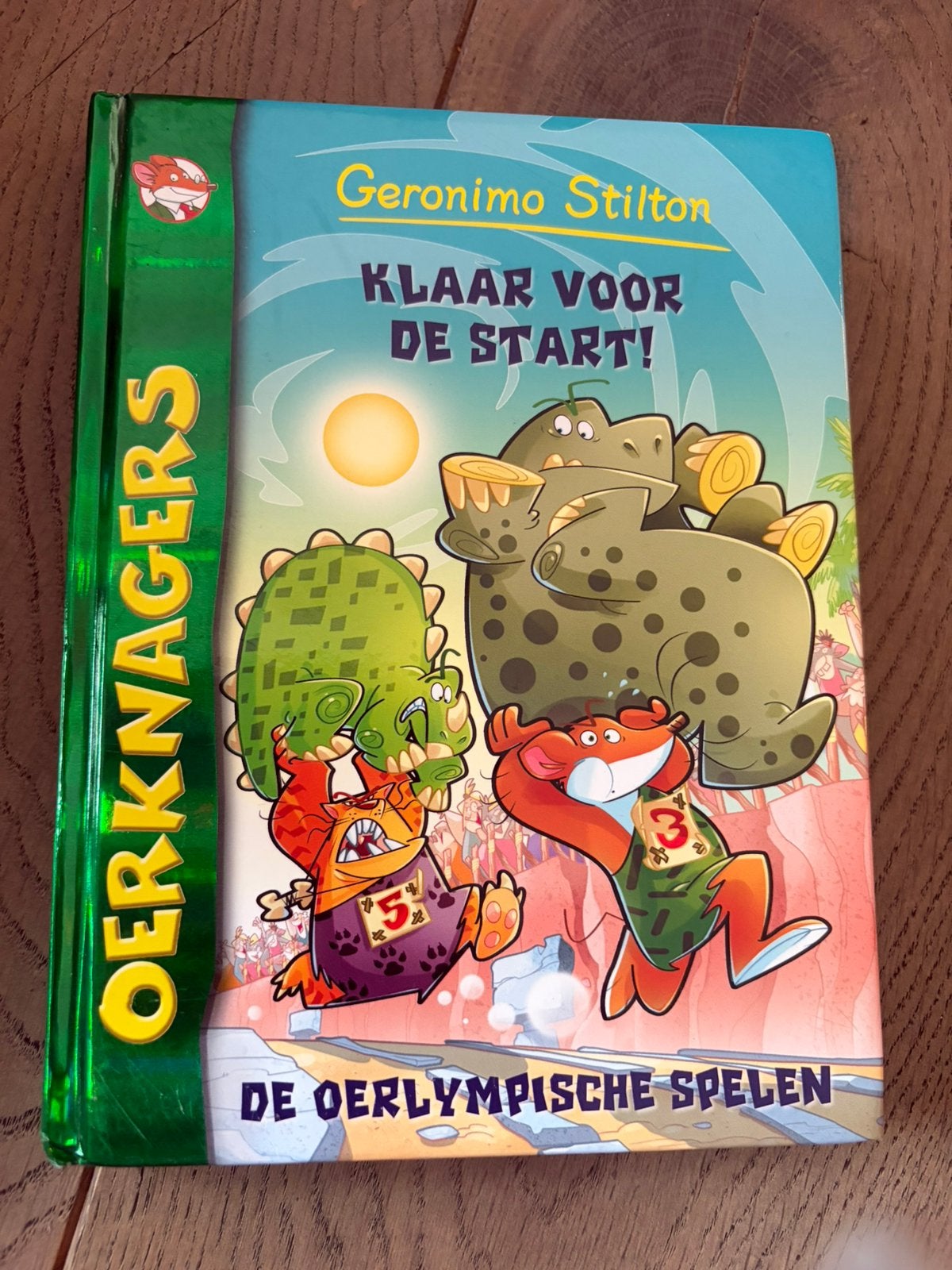 Geronimo Stilton - Oerknagers - 4 - Klaar voor de start!, Ophalen of Verzenden, Gelezen, Fictie algemeen