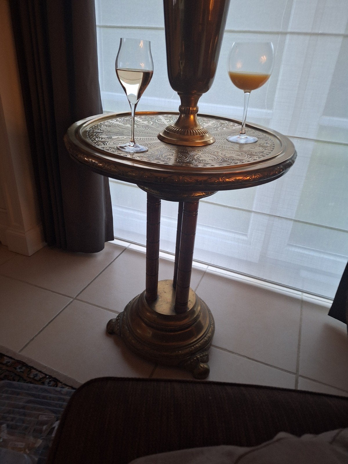 Table d'appoint en cuivre antique, Antiquités & Art, Enlèvement