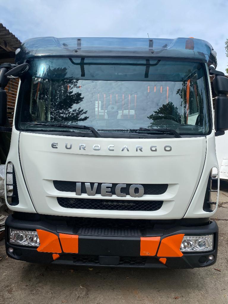 iveco vrachtwagen, Autos, Camions, Achat, Euro 6, Boîte manuelle, Noir