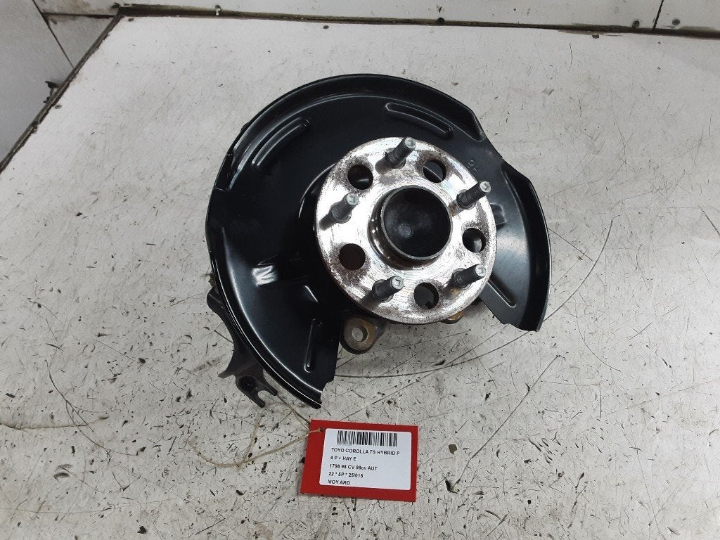 WIELNAAF RECHTS ACHTER Toyota Corolla (E21) (89544F4010), Gebruikt, Mevr. I. Hauben, Toyota, Rue de l'Espoir 34 34
4030  GRIVEGNÉE, BE