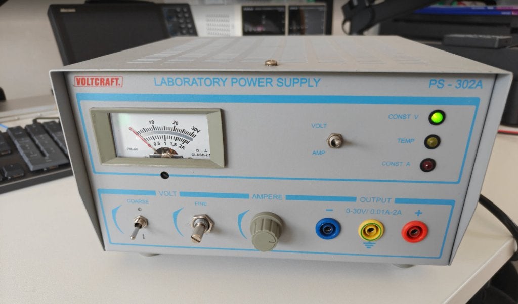 Voltcraft PS-302a Labvoeding, Enlèvement, Utilisé