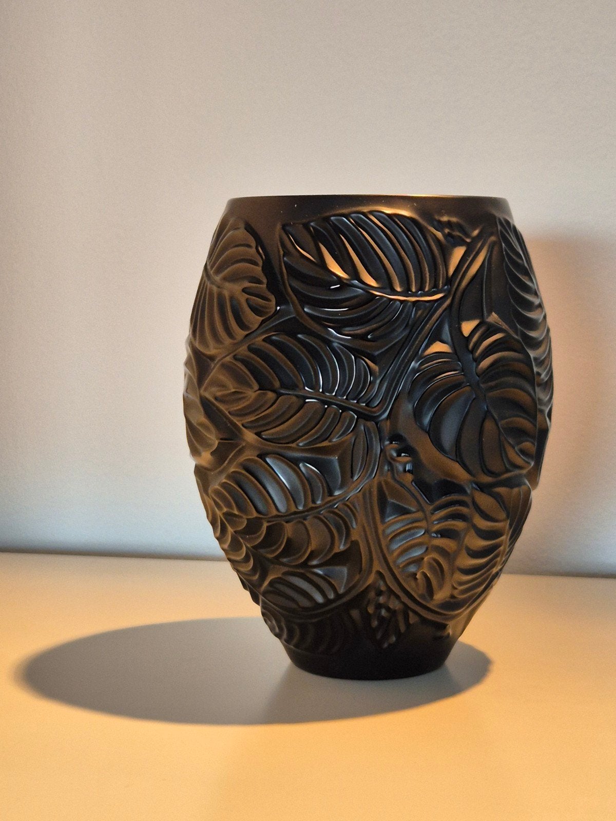 Vase Feuilles en cristal noir Lalique, Enlèvement ou Envoi