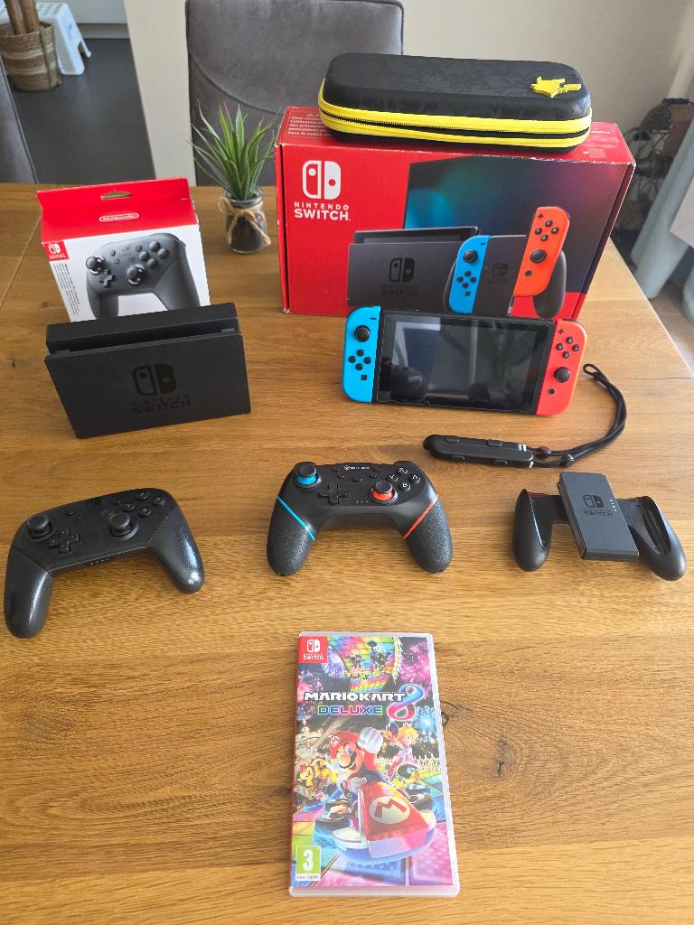 Nintendo Switch + Mario Kart + Manette Pro + 2e manette +Sac, Met games, Met 2 controllers, Zo goed als nieuw, Ophalen