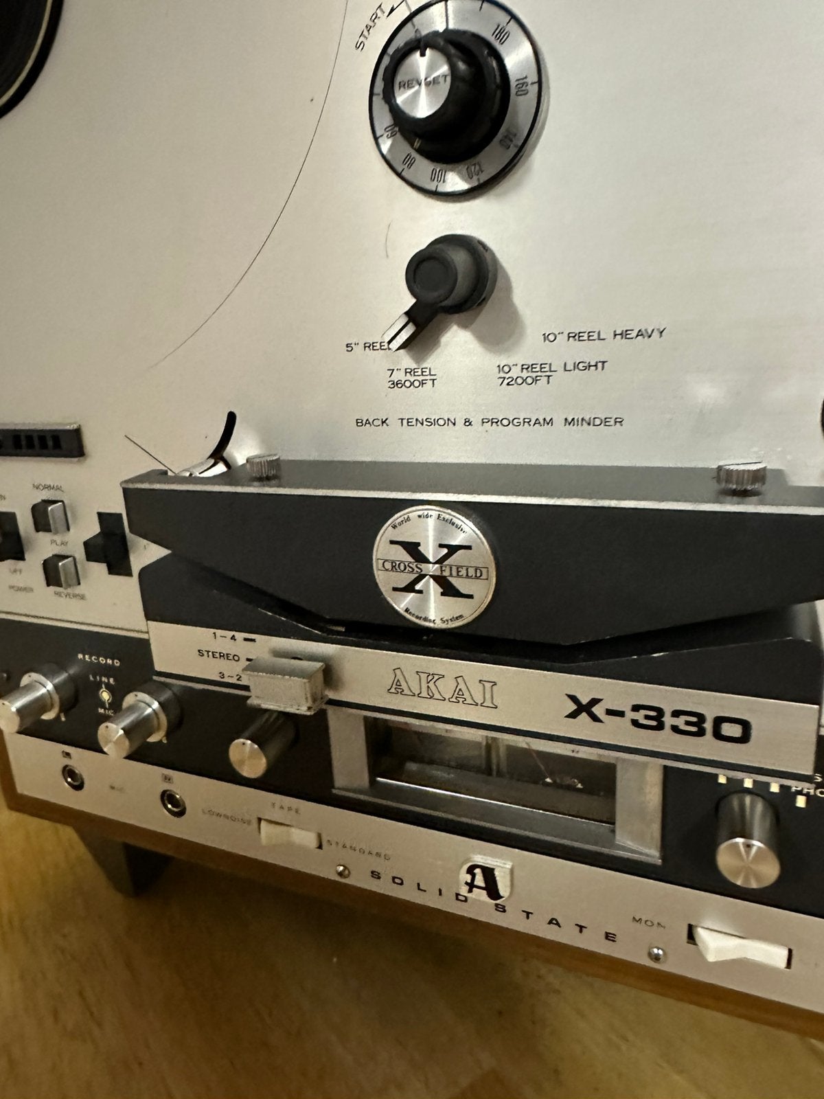 Akai x330/defect, Enlèvement