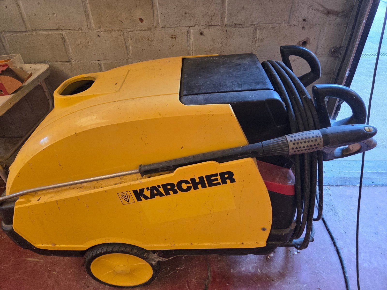 karcher hogedruk met mazoutbrander, Enlèvement