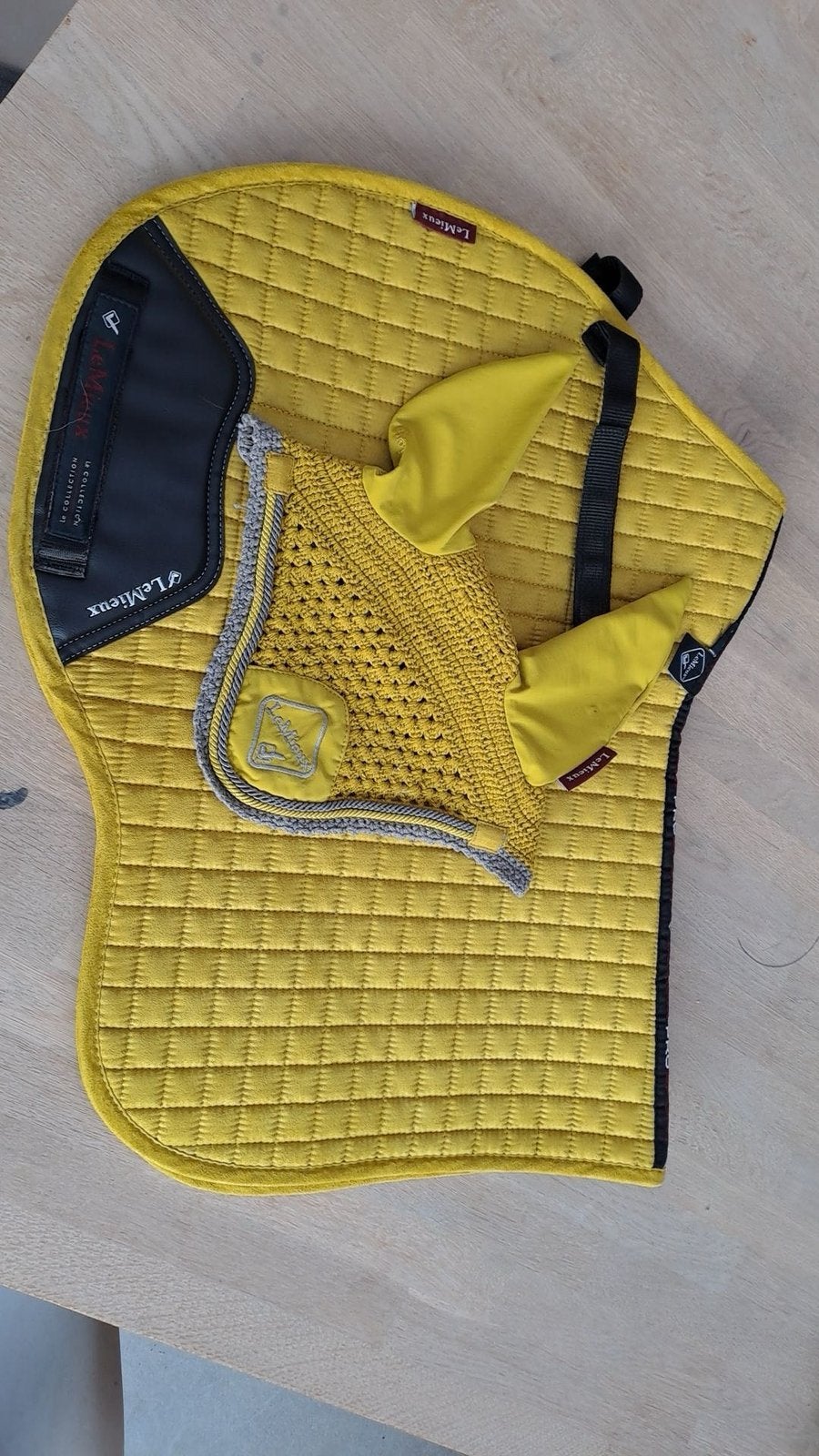 Lemieux suede full gp dijon set met oornetje, Dieren en Toebehoren, Ophalen, Zo goed als nieuw, Lemieux