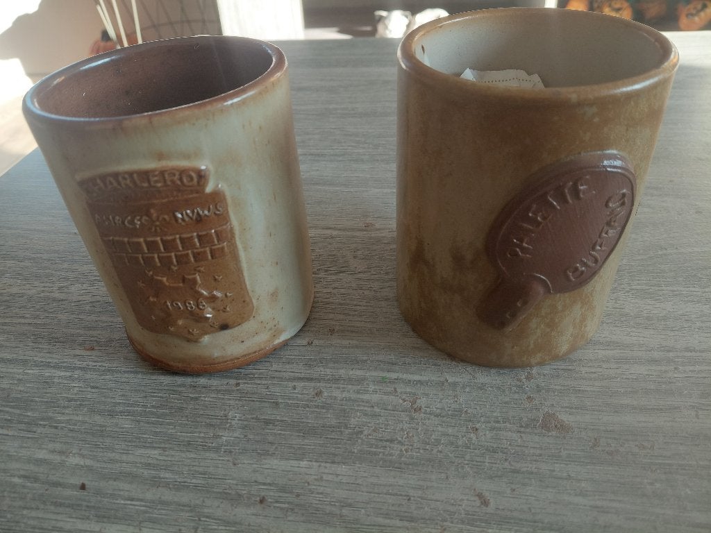 2 tasse ancienne, Enlèvement