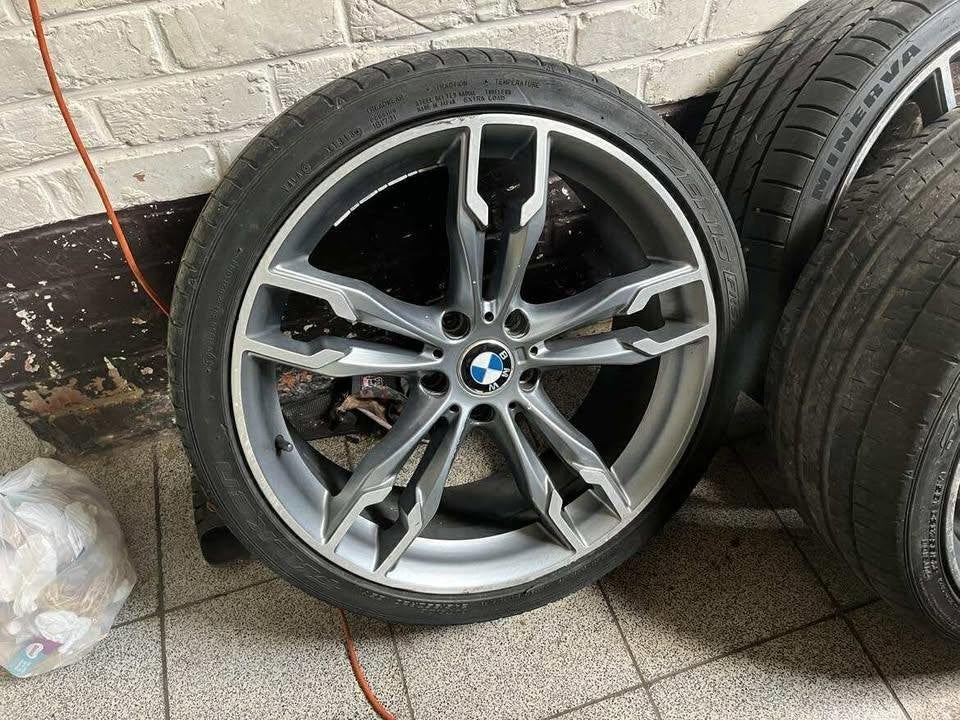 Jantes BMW avec pneus 20 pouces 5x120 f10 f11, Autos : Pièces & Accessoires, Pneus et Jantes, Véhicule de tourisme, Enlèvement