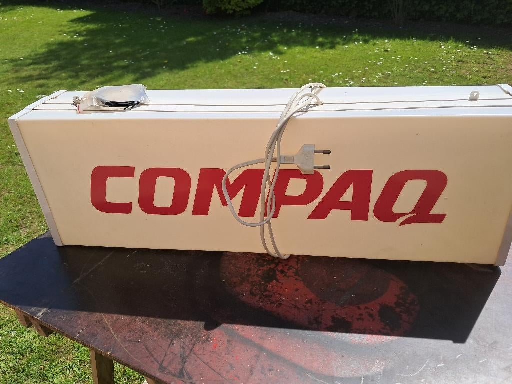 lichtbak compaq, Computers en Software, Vintage Computers, Ophalen