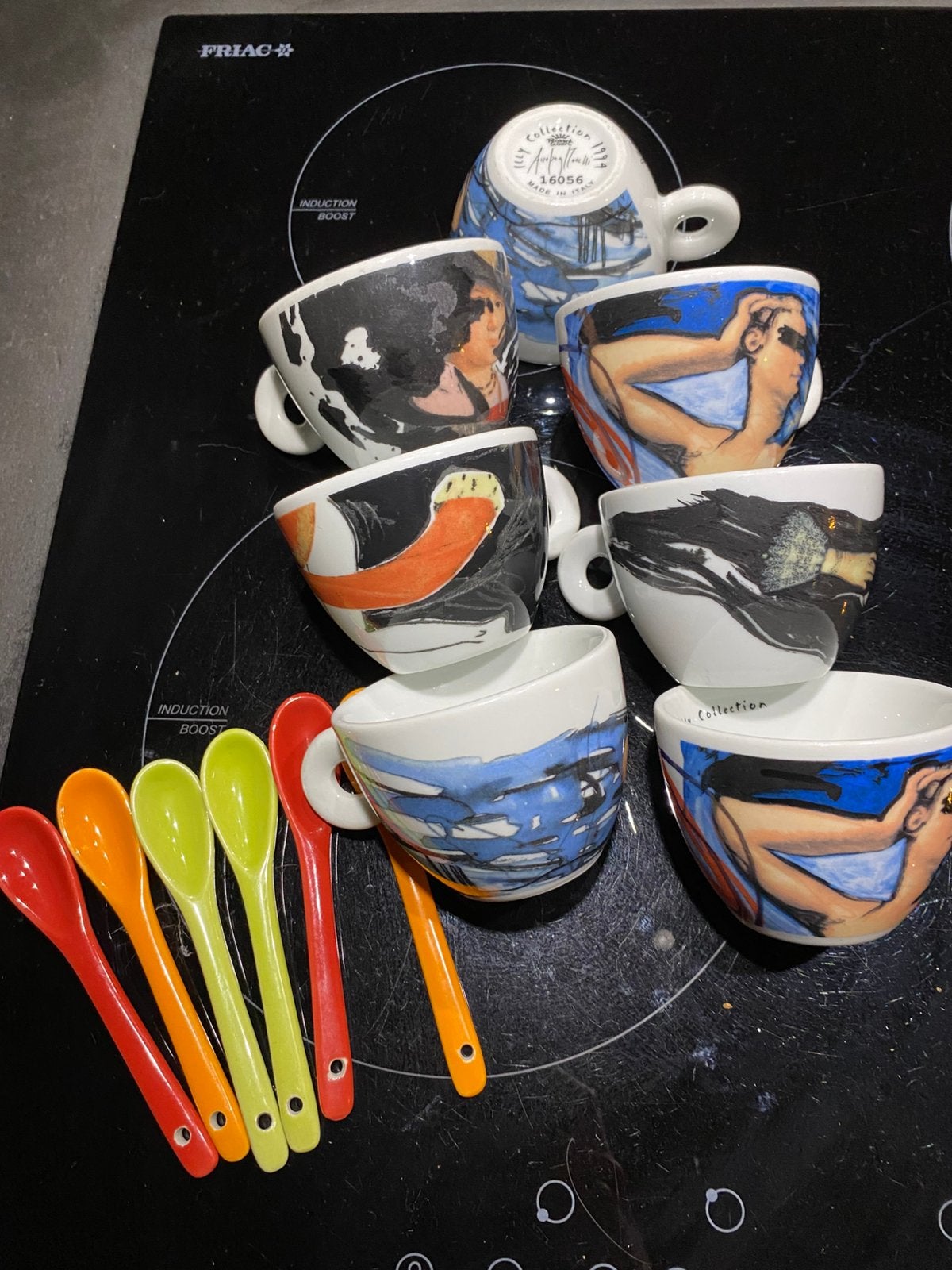Illy kopjes gesigneerd, Ophalen of Verzenden, Zo goed als nieuw, Illy