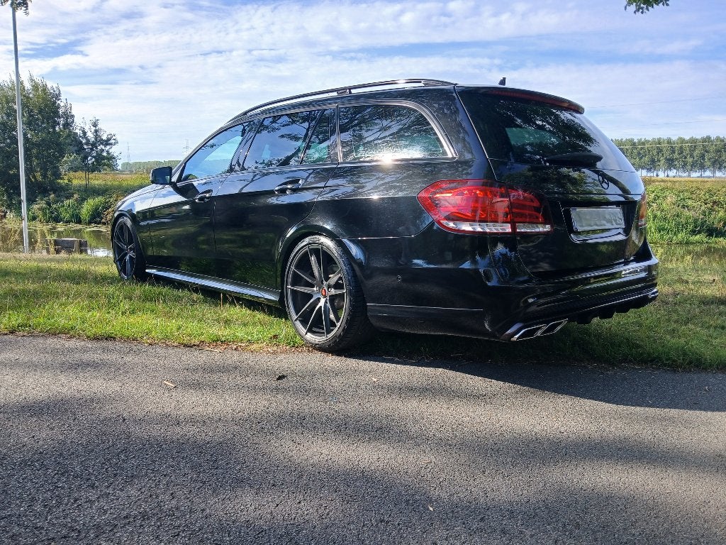 Mercedes-Benz E 200 BlueTEC Avantgarde, Auto's, Euro 5, Achterwielaandrijving, Zwart, 4 cilinders