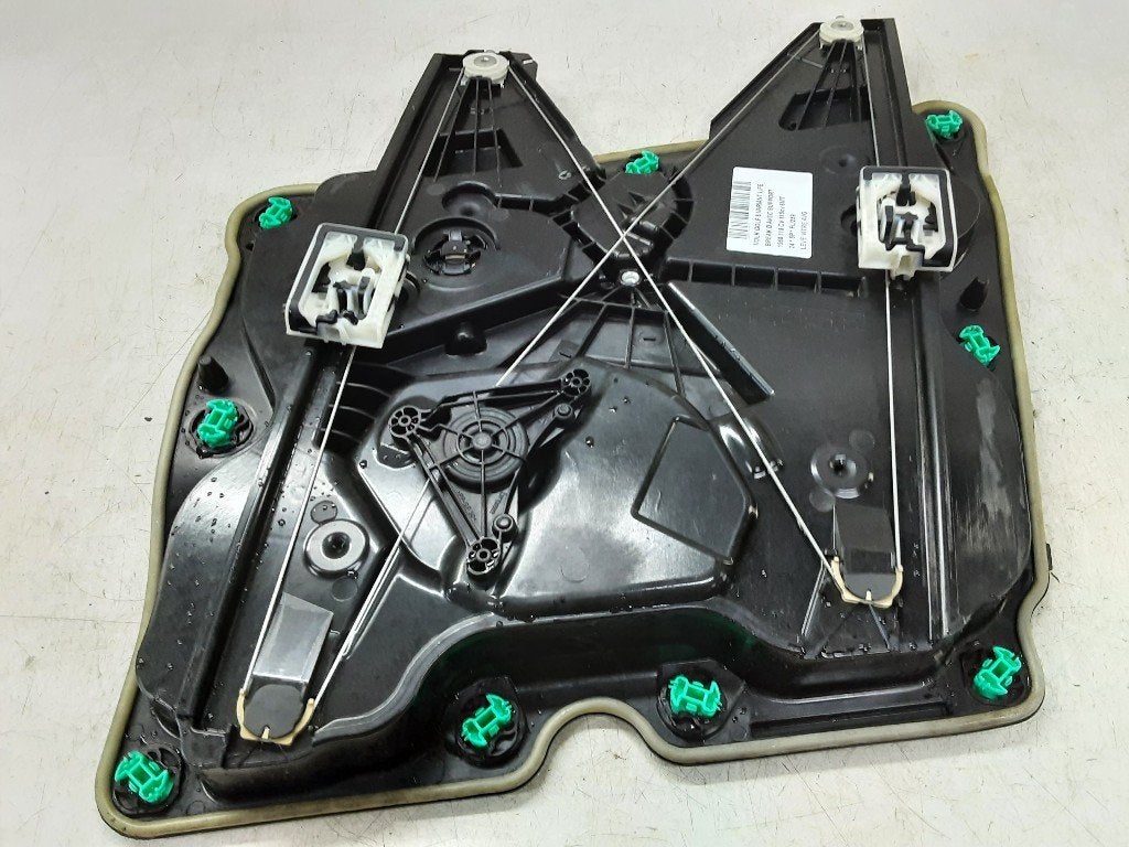 VITRE MECANISME AVANT GAUCHE Golf VIII Variant (GC5), Autos : Pièces & Accessoires, Volkswagen, Volkswagen AG, Utilisé, Kundenbetreuung@volkswagen.de