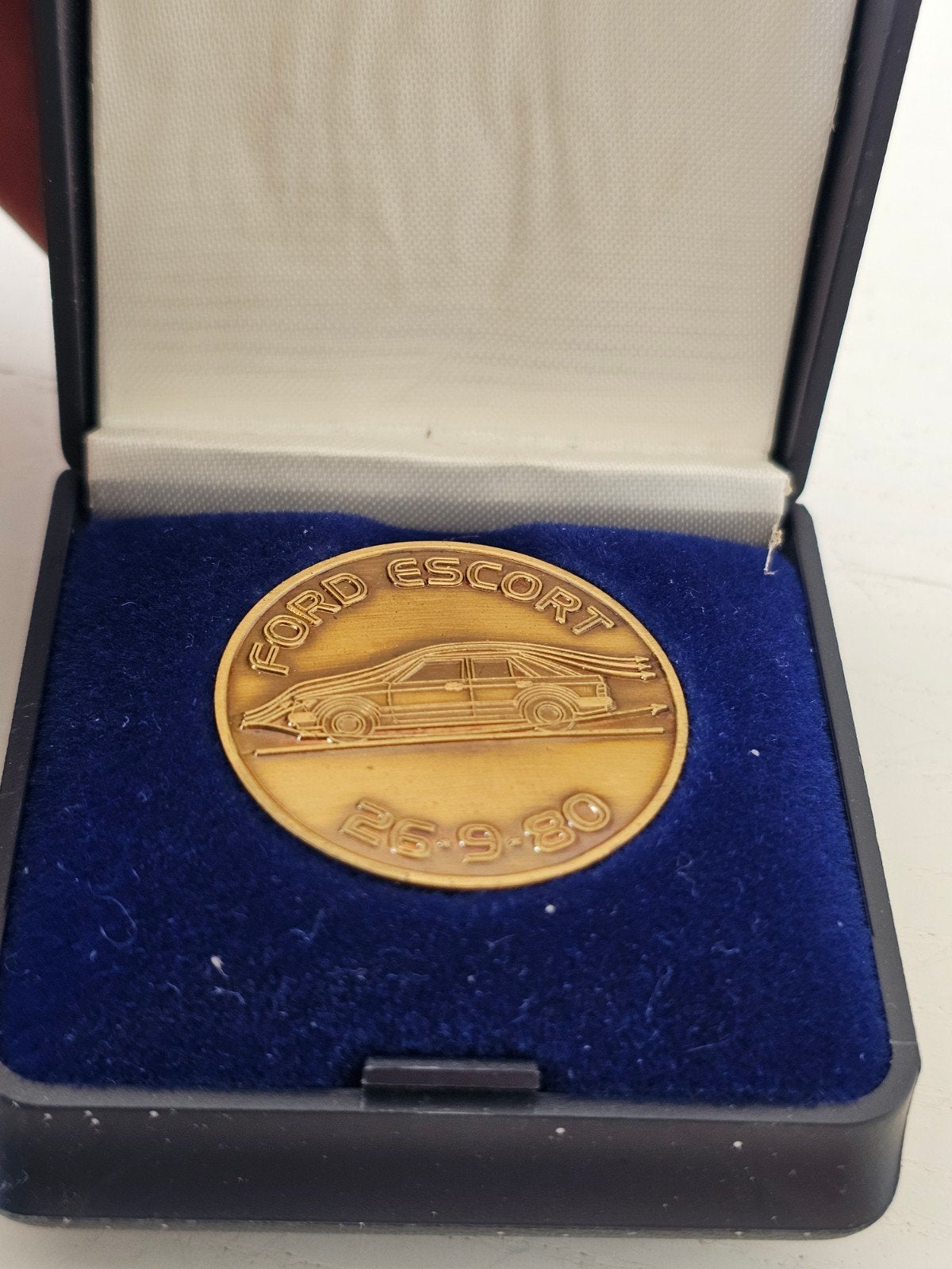 Pièce de collection Ford en l'honneur de la Ford Escort,, Enlèvement ou Envoi