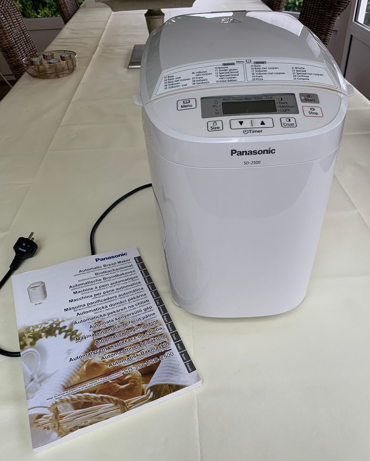 De geur van vers brood, Gebruikt, Meer dan 10 programma's, 800 tot 1200 gram deeg, Ophalen