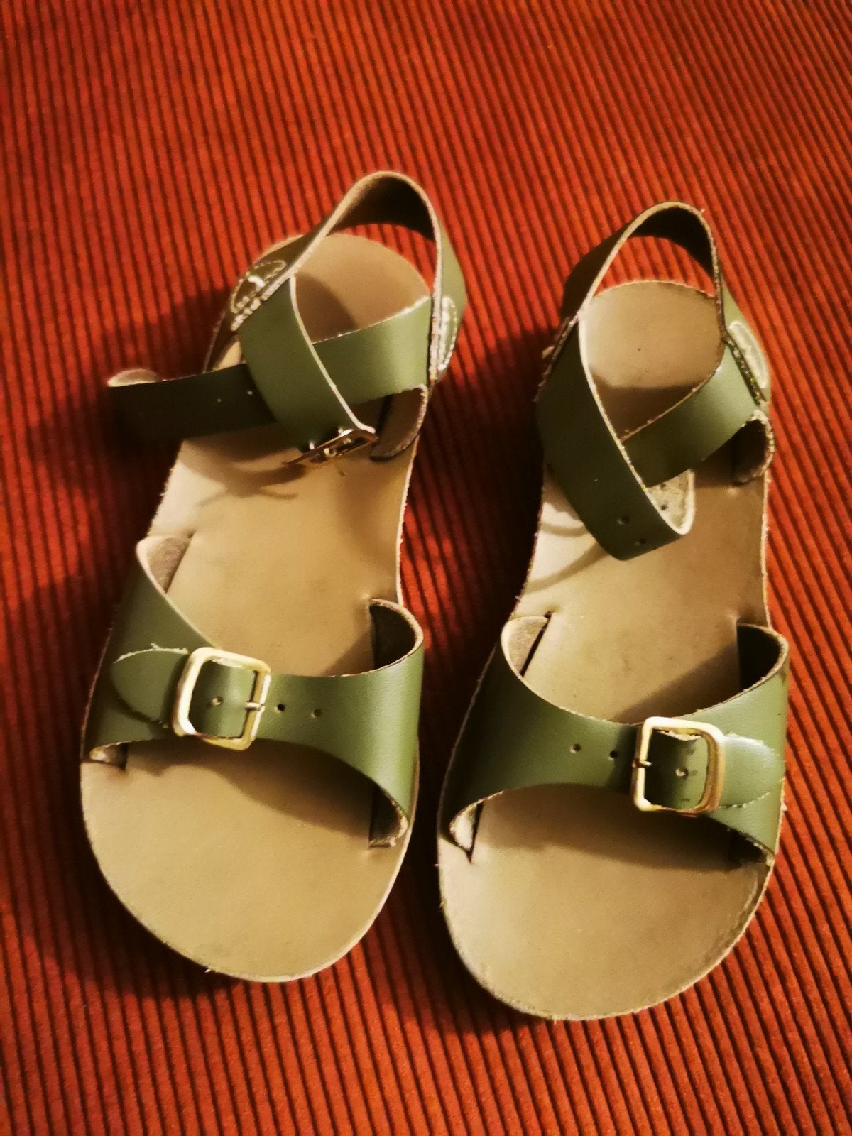 Salt water sandals 12, Ophalen