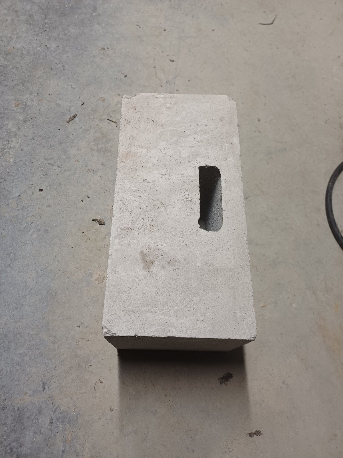 39 betonblokken, Enlèvement