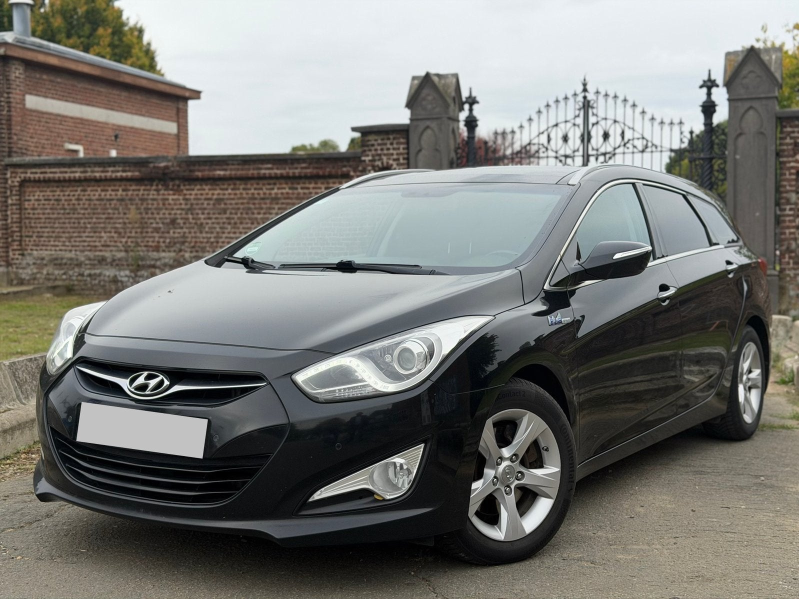 Hyundai i40 1.7CRDi BlueDrive, Autos, Cuir, Achat, Boîte manuelle, Noir