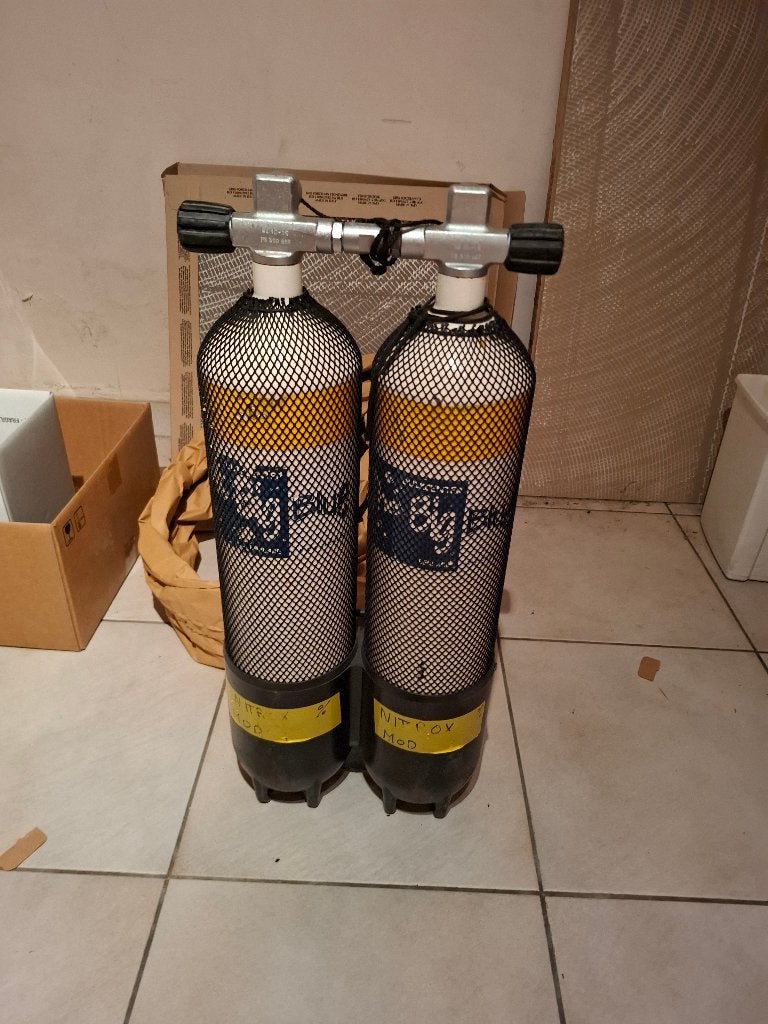 duikflessen 300 bar nitrox, Watersport en Boten, Duiken, Ophalen of Verzenden, Gebruikt, Duikfles