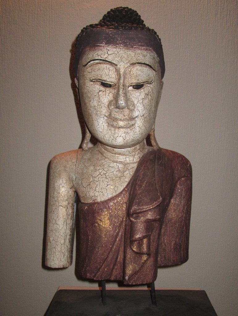 Buddha Shakiamuni in hout., Antiek en Kunst, Hout, 54 cm, Ophalen of Verzenden, Meerkleurig