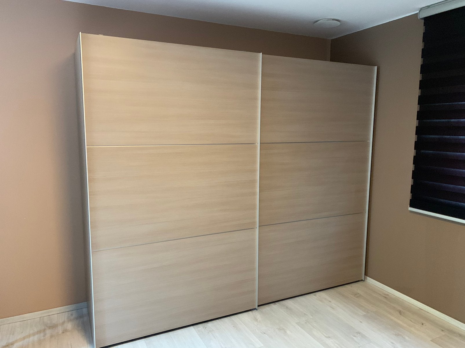 3-delige Slaapkamerset – Kledingkast, Commode & Spiegel, Ophalen, Zo goed als nieuw