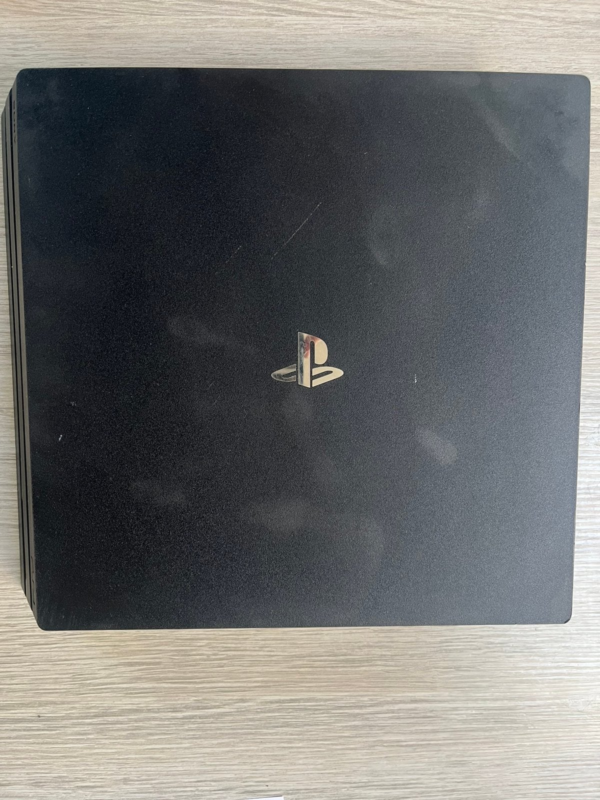 TE KOOP: PlayStation 4 pro, Games en Spelcomputers, Ophalen, Zo goed als nieuw, Zonder controller, Pro