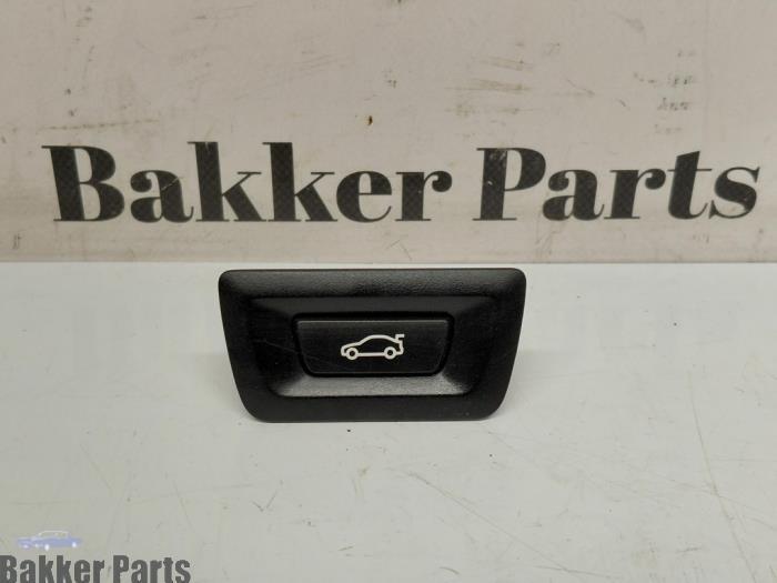 Schakelaar achterklep van een BMW 4-Serie, Gebruikt, -, -, 3 maanden garantie