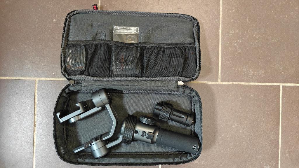 Zhiyun Smooth 5 gimbal - stabilisateur pour smartphone, Enlèvement ou Envoi, Comme neuf, Autres types