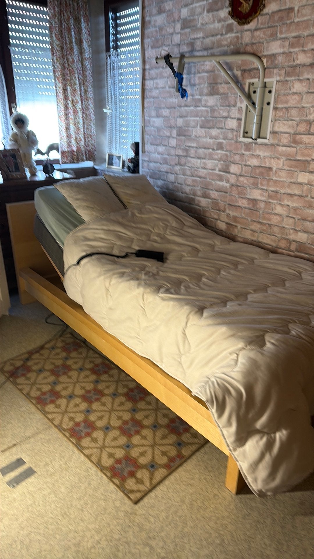 Elektrisch eenpersoonsbed, Huis en Inrichting, Ophalen, 90 cm, Eenpersoons, Beige