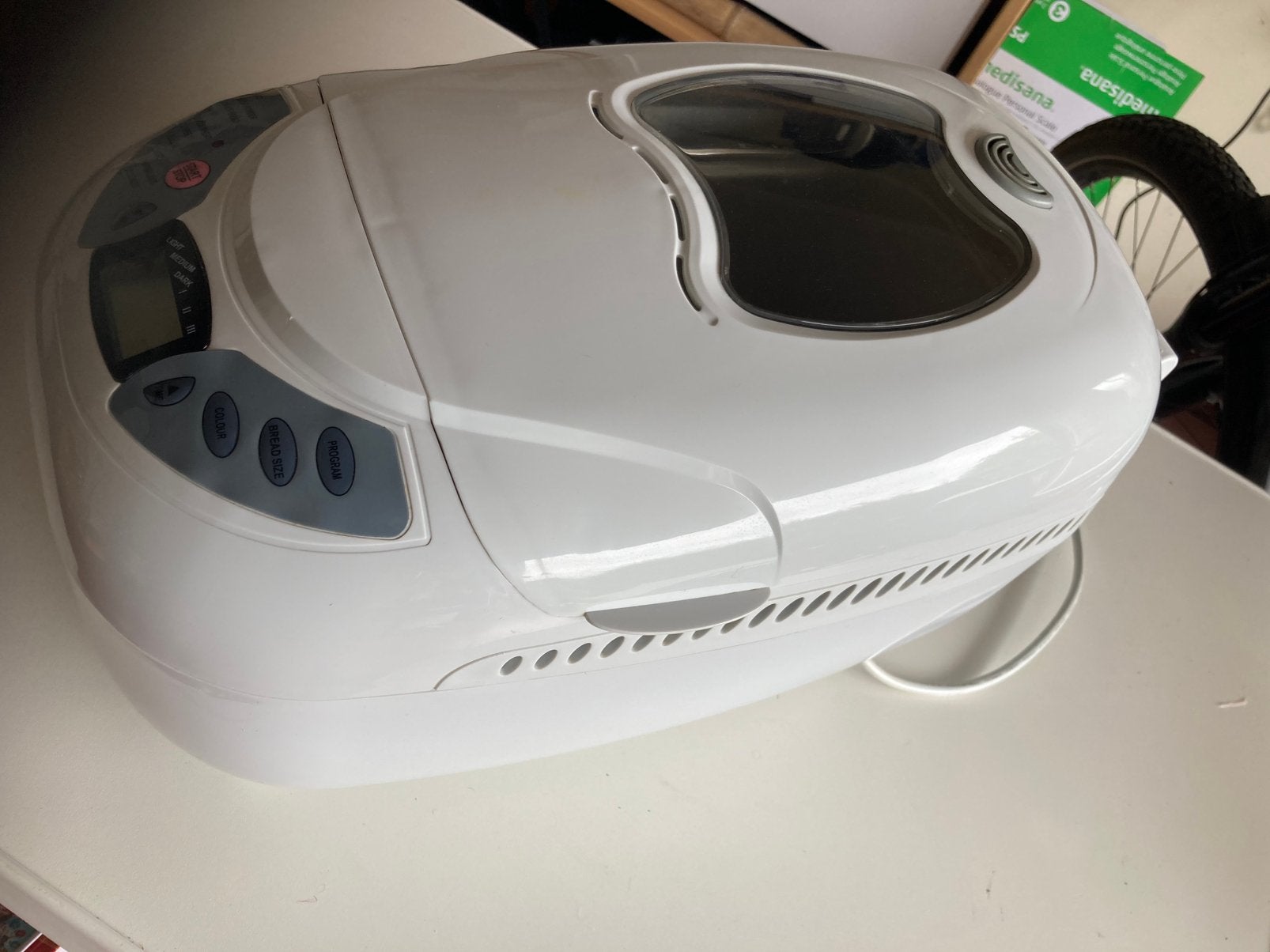 Broodbakmachine Domo, 800 tot 1200 gram deeg, Zo goed als nieuw, Kijkvenster, Ophalen