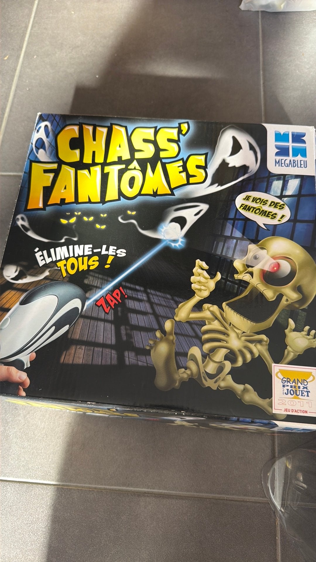 Chass’ fantomes, Enlèvement, Comme neuf