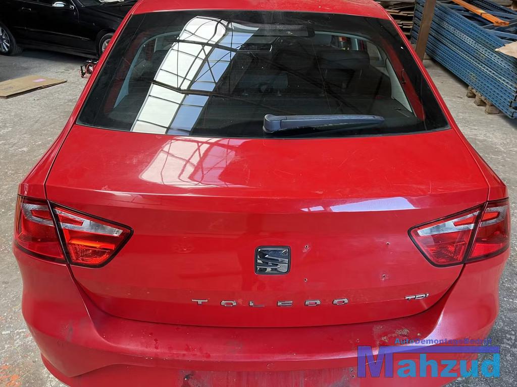 SEAT TOLEDO 4 rood achterklep 2012-2019, Arrière, Autovia A-2, Km 585 585
08760  Martorell, ES, SEAT S.A., Utilisé