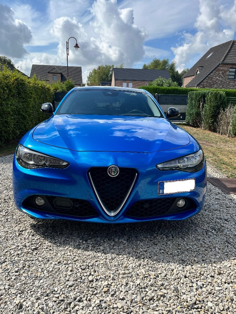 Alfa Romeo Guilia 2.2 JTDM 150 CV, Achat, Noir, Particulier, 1600 kg