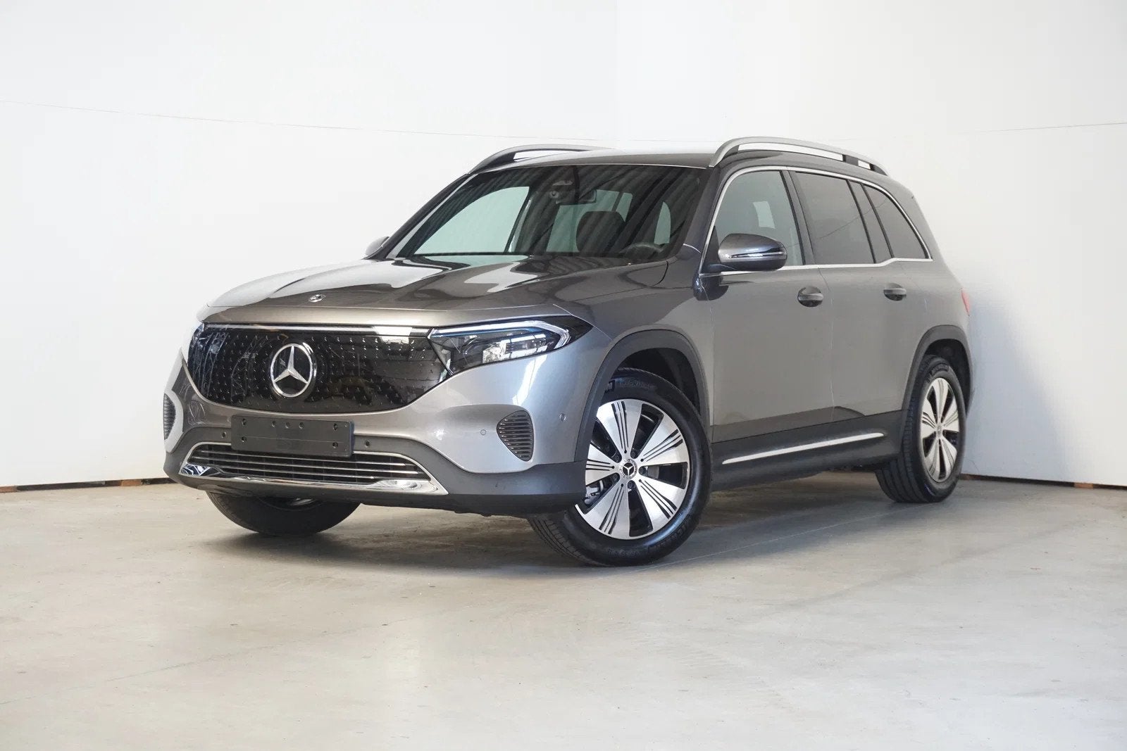 Mercedes-Benz EQB 250 plus (automatique), Autos, Mercedes-Benz, Argent ou Gris, Achat, Entreprise, Carnet d'entretien