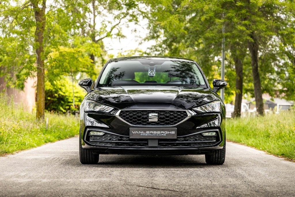 Seat Leon 1.0 eTSI Automaat * Navi * Leder * PDC * DAB, Autos, Seat, Achat, Entreprise, Leon, Entretenue par le concessionnaire