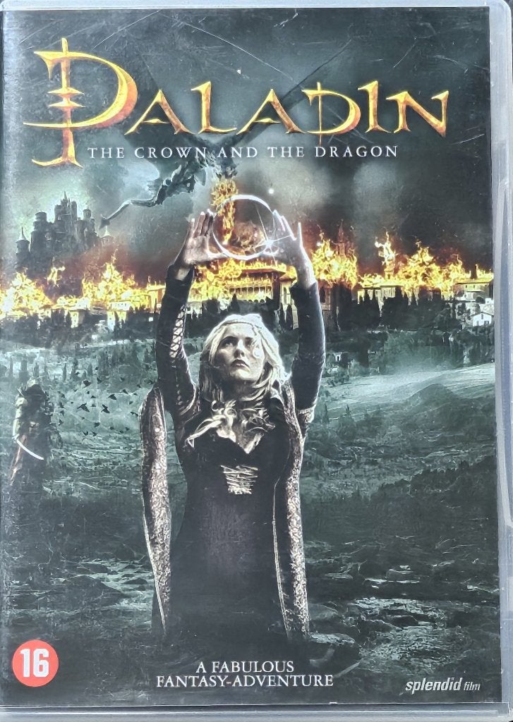 Paladin: The Crown and the Dragon (2013), Ophalen of Verzenden, Zo goed als nieuw, Engels, Nederlands