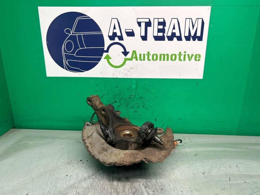 FUSEE RECHTS VOOR Honda Civic (EP / EU) (01-2000/09-2005), Auto-onderdelen, Gebruikt, Honda