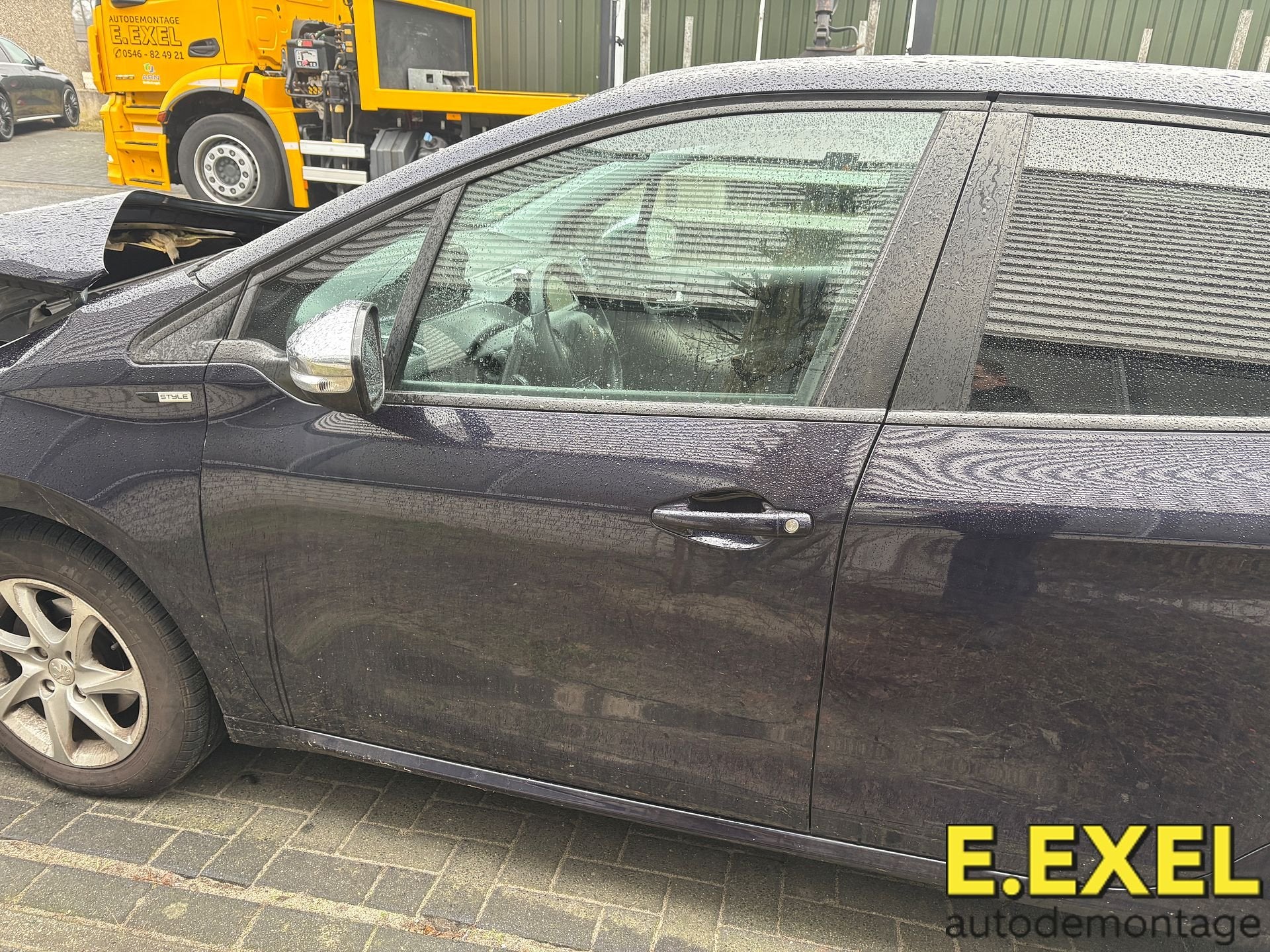 Deur links voor Peugeot 208 I 2012-2019 Paars, Origine de la pièce connue, Utilisé, Porte, -