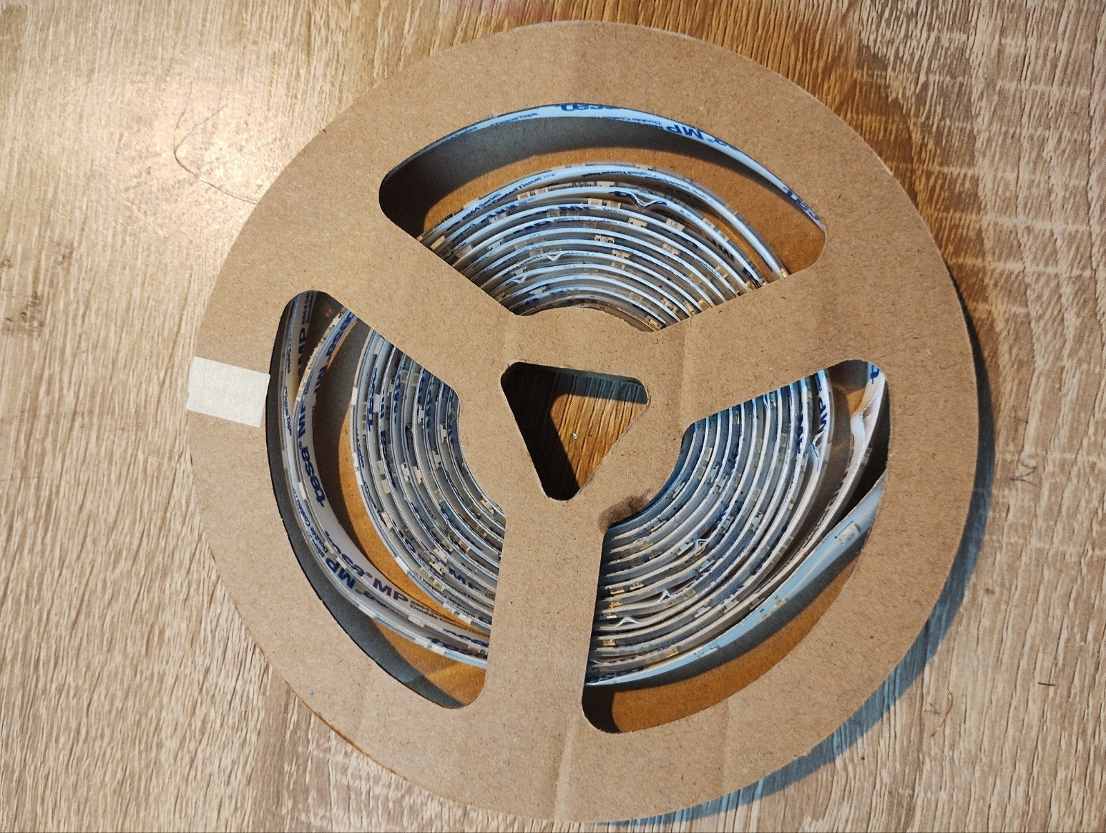 defecte led strip, Ophalen, Overige fittingen, Zo goed als nieuw, Werkt op batterijen