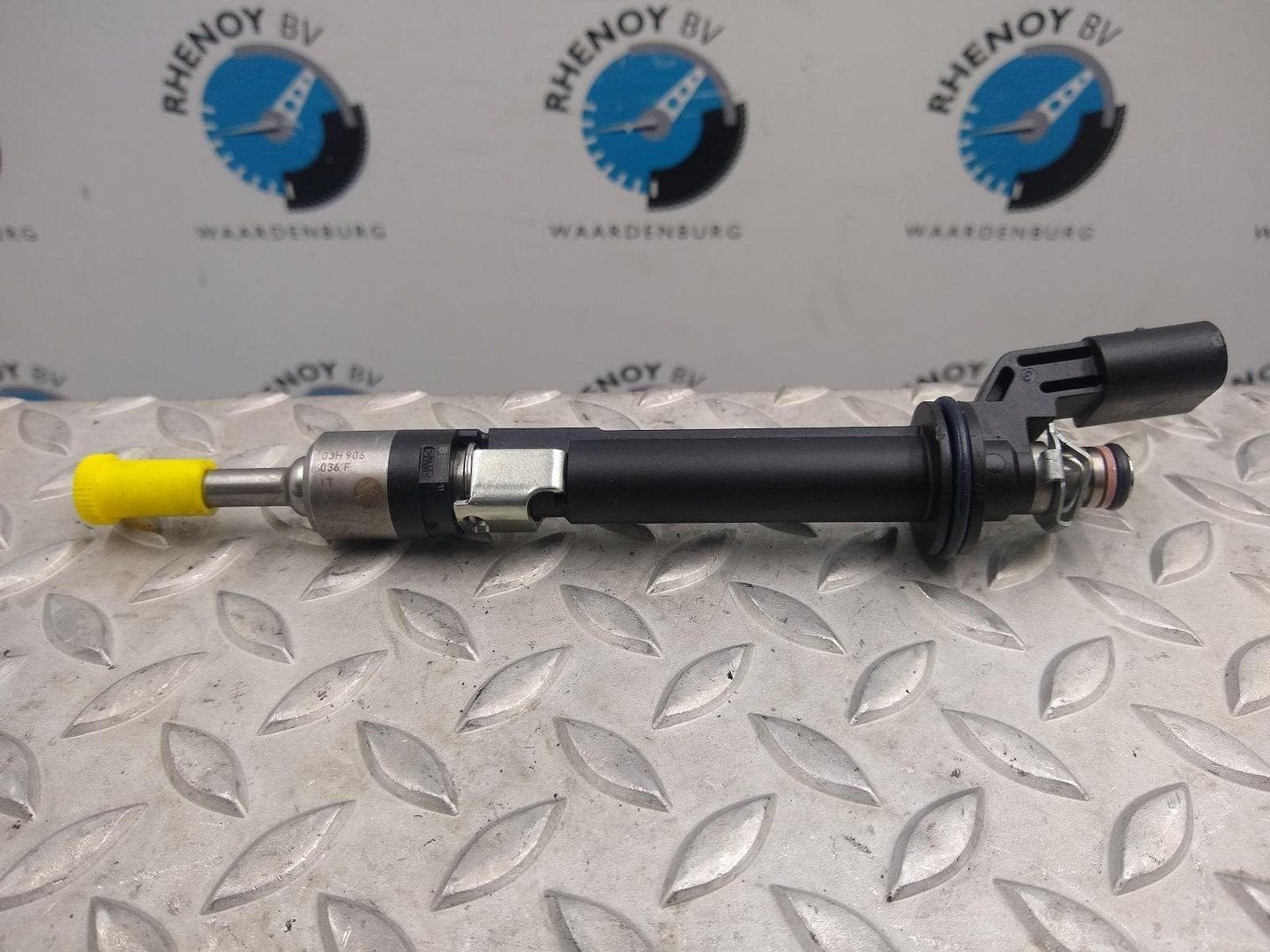 VOLKSWAGEN PHAETON BRANDSTOF INJECTOR / VERSTUIVER 2015, Auto-onderdelen, Brandstofsystemen, Ophalen of Verzenden, Gebruikt, ARN erkend