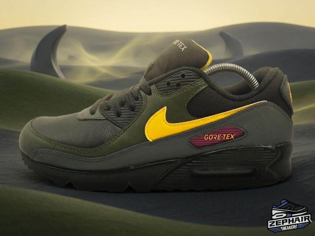 Nike Air Max 90 x GoreTex 'Cargo Khaki' EU42 2022, Kleding | Heren, Schoenen, Zwart, Nike, Ophalen of Verzenden, Sneakers